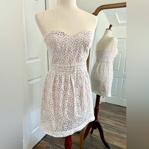 ANTHROPOLOGIE Pins & Needles strapless sweetheart dress. SMALL